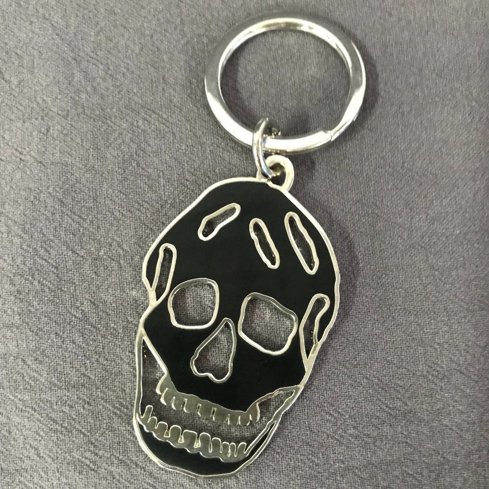 Alexander McQueen skull keychain black Silver